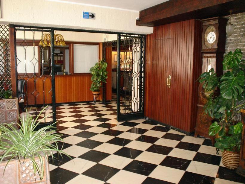 Hostal Cas Bombu Cala Ratjada  Bagian luar foto