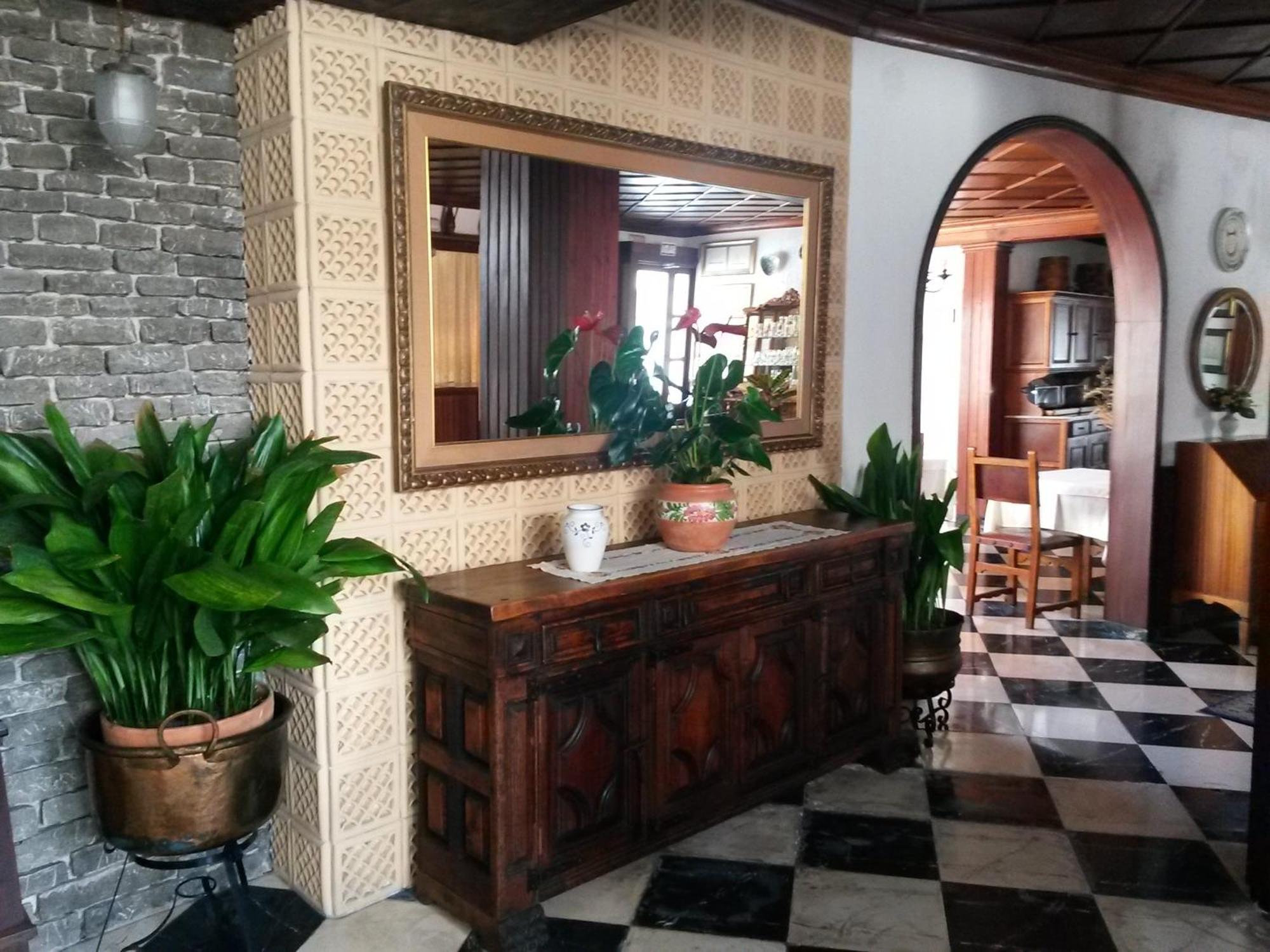 Hostal Cas Bombu Cala Ratjada  Bagian luar foto