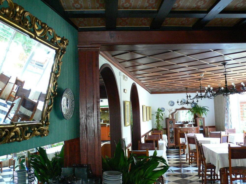 Hostal Cas Bombu Cala Ratjada  Bagian luar foto