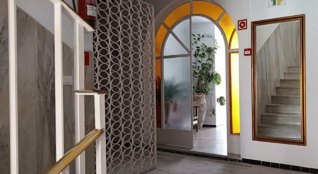 Hostal Cas Bombu Cala Ratjada  Bagian luar foto