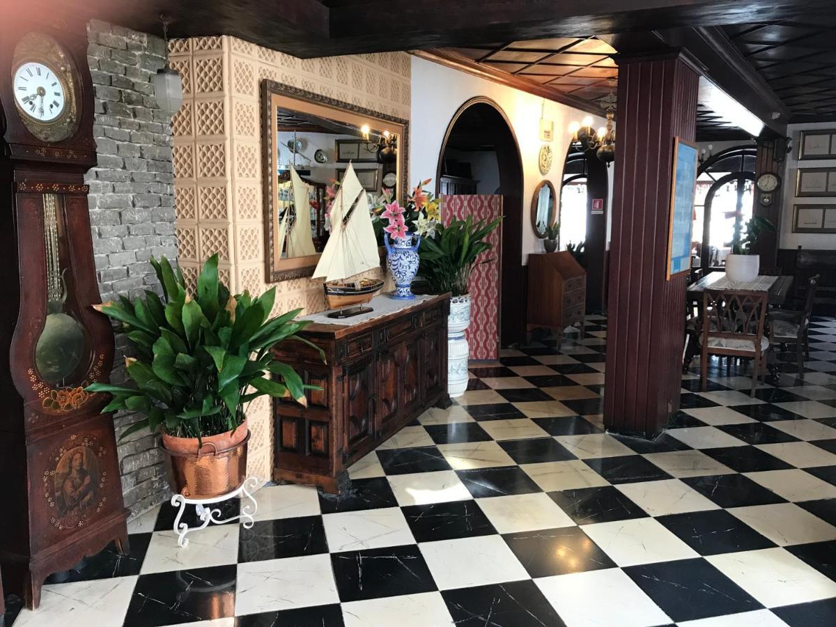 Hostal Cas Bombu Cala Ratjada  Bagian luar foto